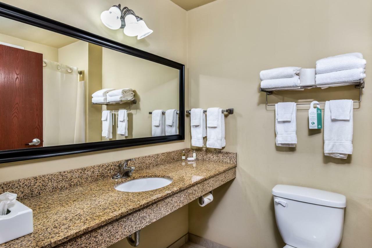 Cobblestone Inn & Suites - Vinton, Ia Ngoại thất bức ảnh